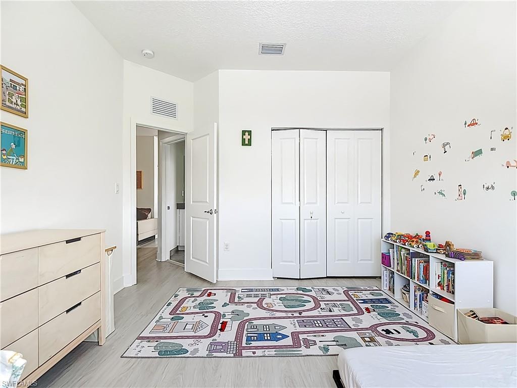 5696 Argento DR photo 13