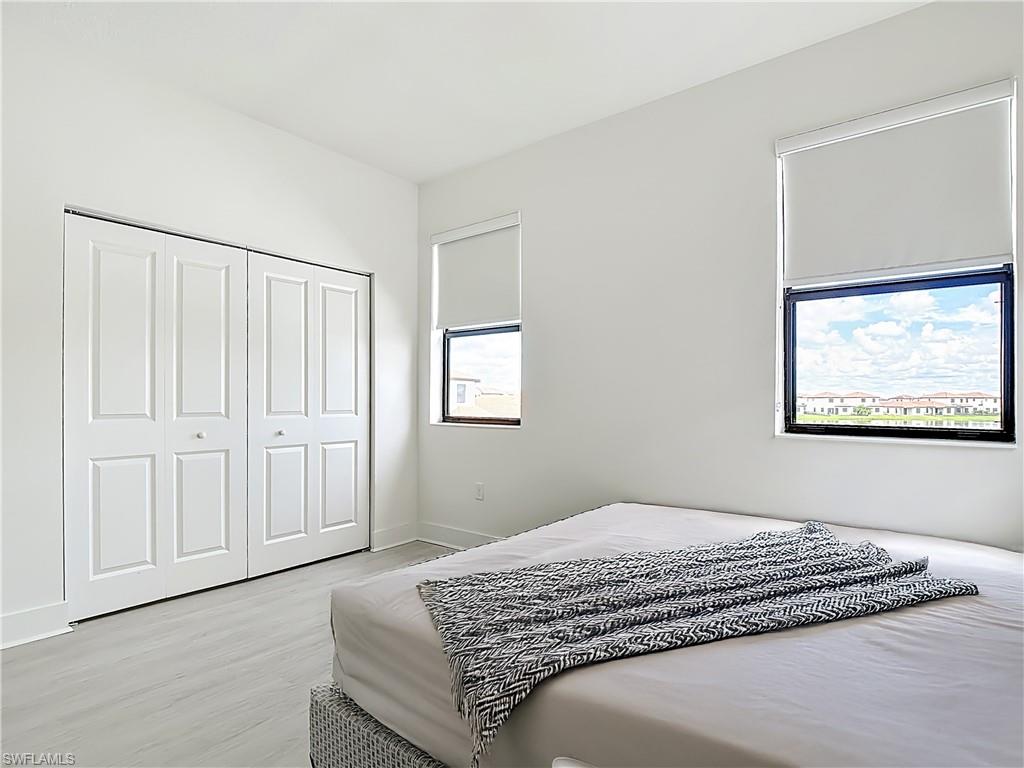 5696 Argento DR photo 12