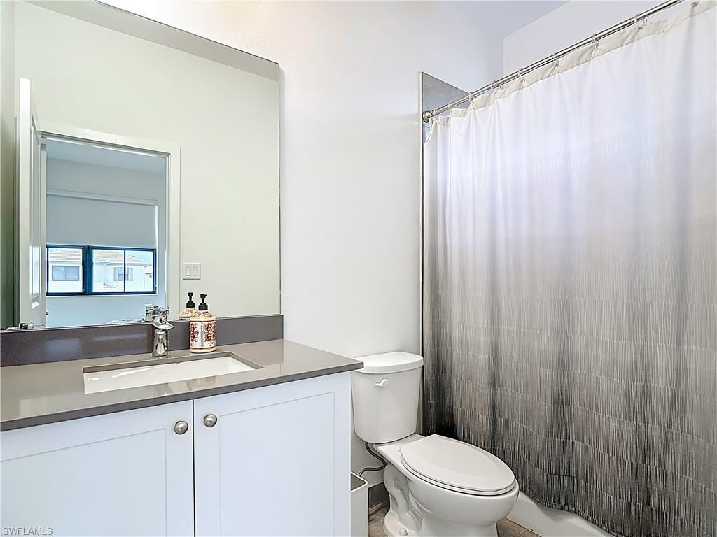 5696 Argento DR photo 20