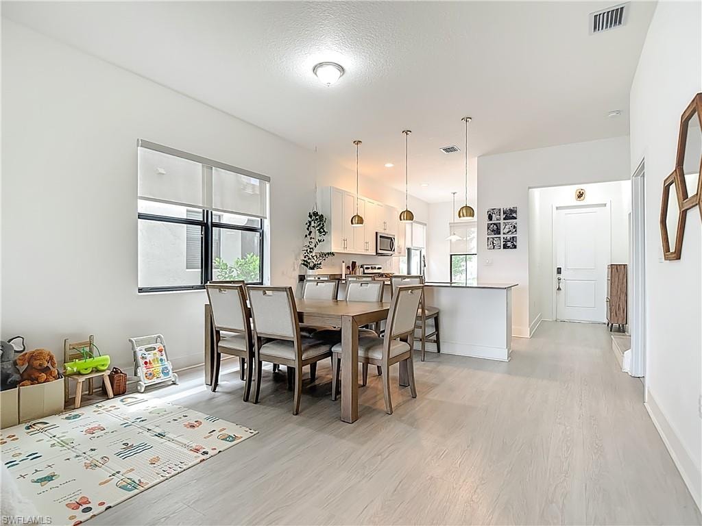 5696 Argento DR photo 10