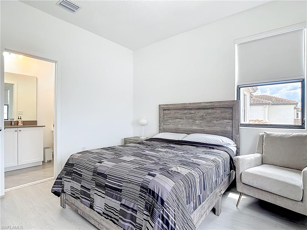 5696 Argento DR photo 18