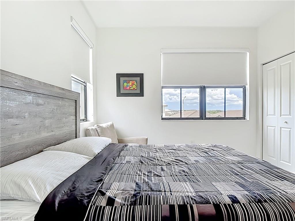 5696 Argento DR photo 19