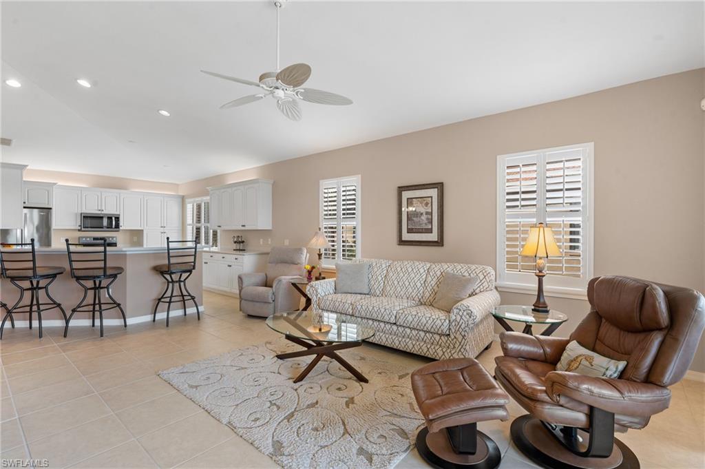 20061 Seagrove ST 1105 photo 7