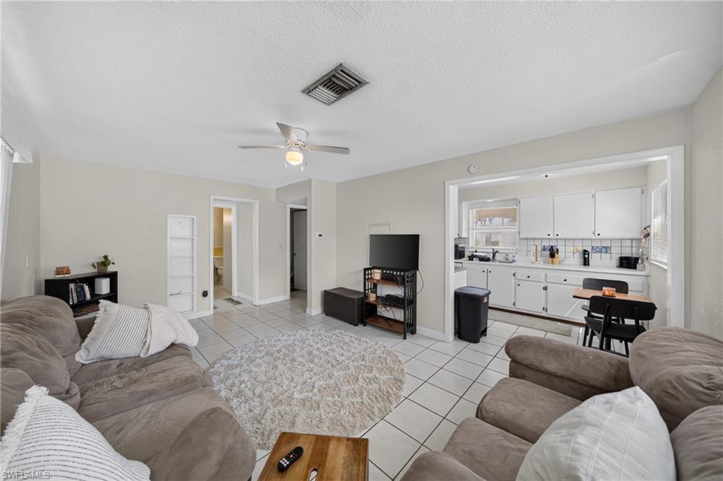 1306 SE 40th TER