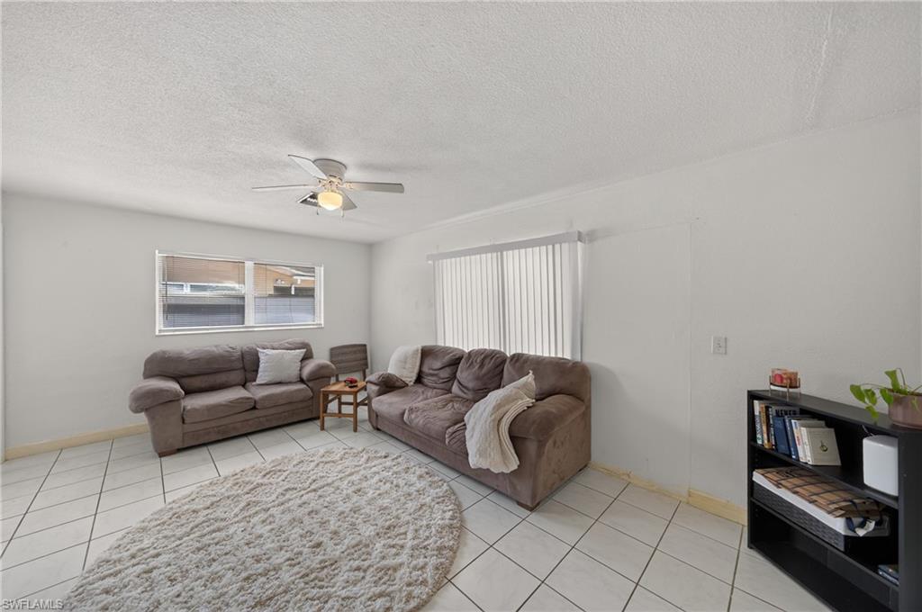 1306 SE 40th TER