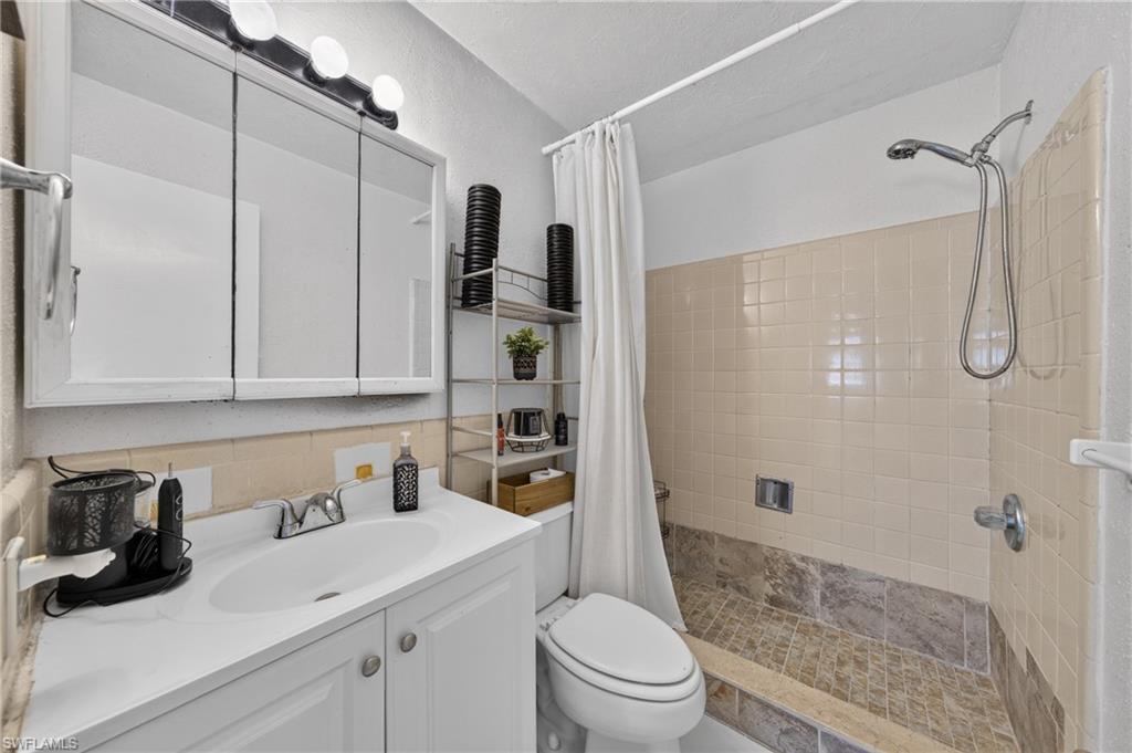 1306 SE 40th TER photo 15