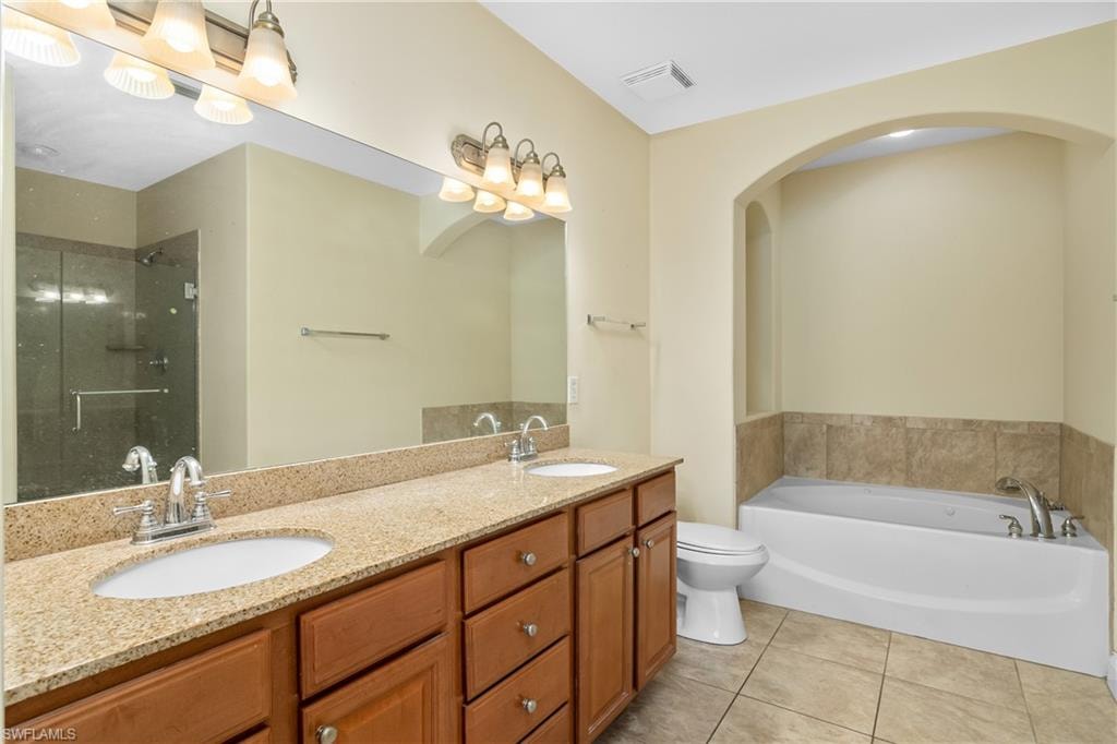 owner's on-suite bath