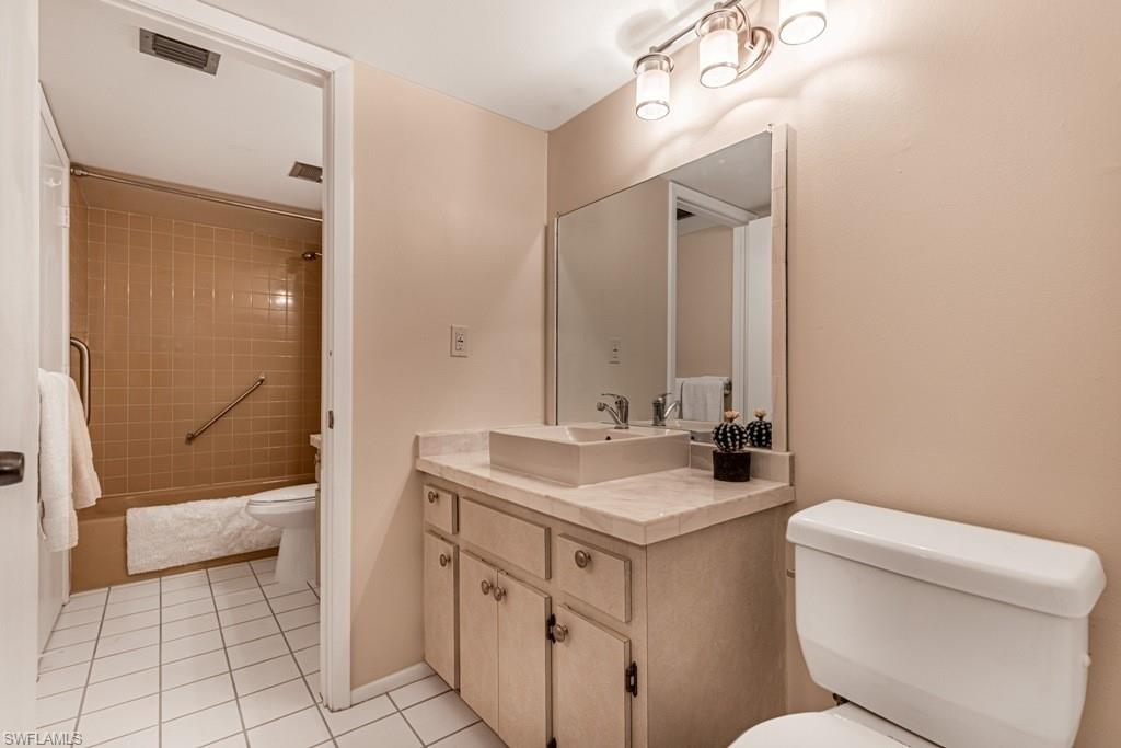 1828 Pine Valley DR 201 photo 11