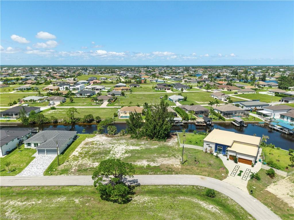 2022 NW 32nd PL