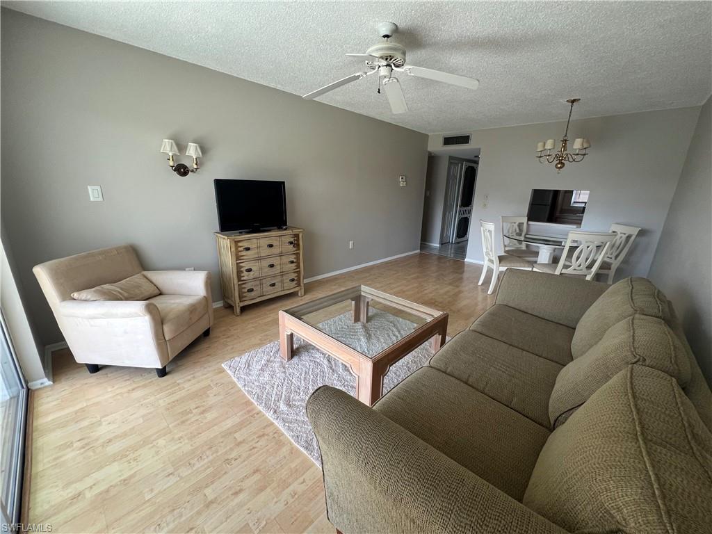 200 Turtle Lake CT 306