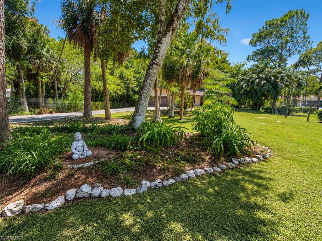 4980 Coral Wood DR photo 11