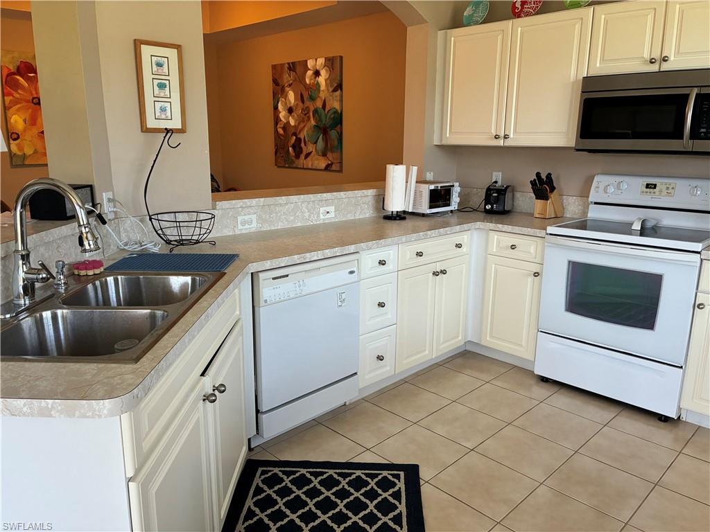 10520 Amiata WAY 205 photo 9
