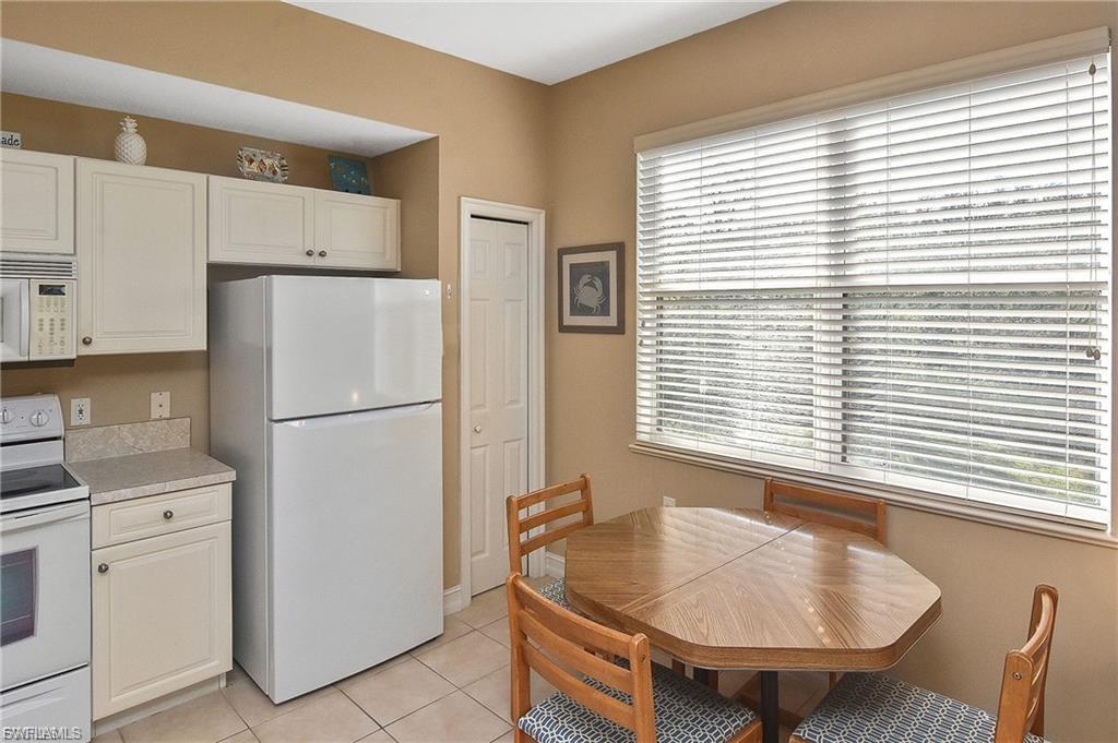 10520 Amiata WAY 205 photo 10