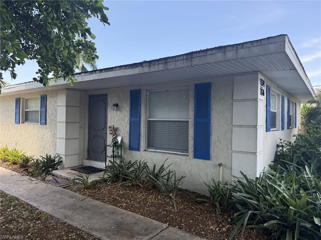 1124 Highlands DR