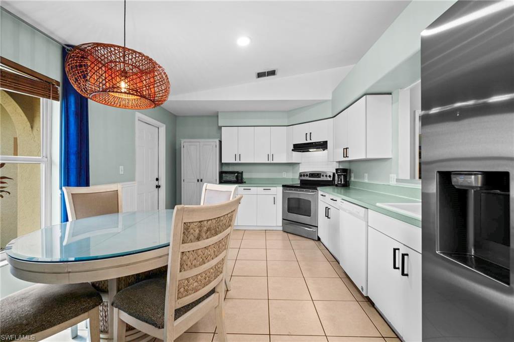 Spacious kitchen