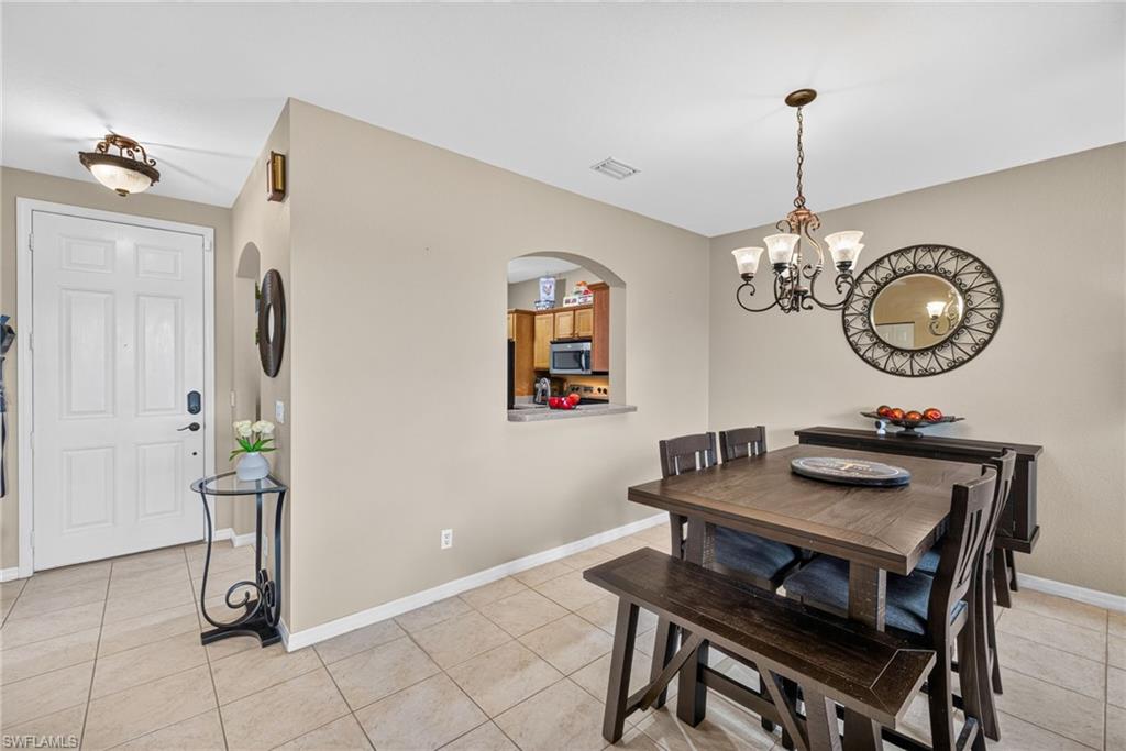 2406 Laurentina LN photo 18