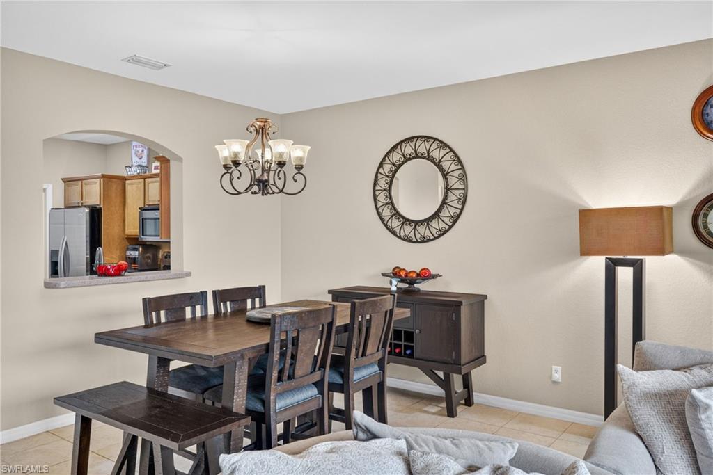 2406 Laurentina LN photo 29
