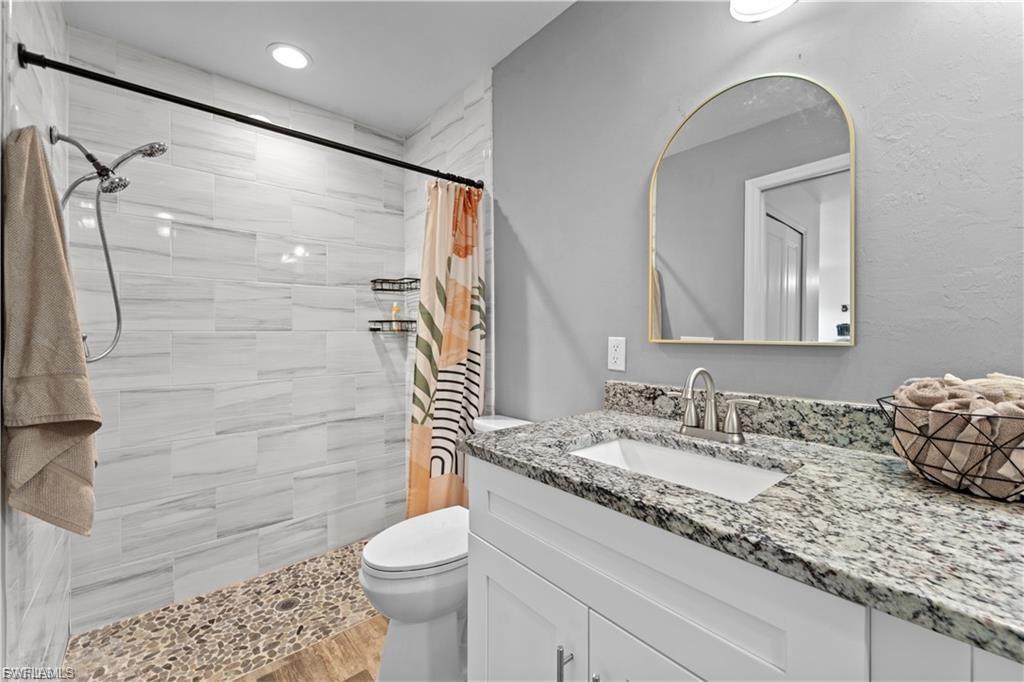 27433 Las Lomas DR photo 13