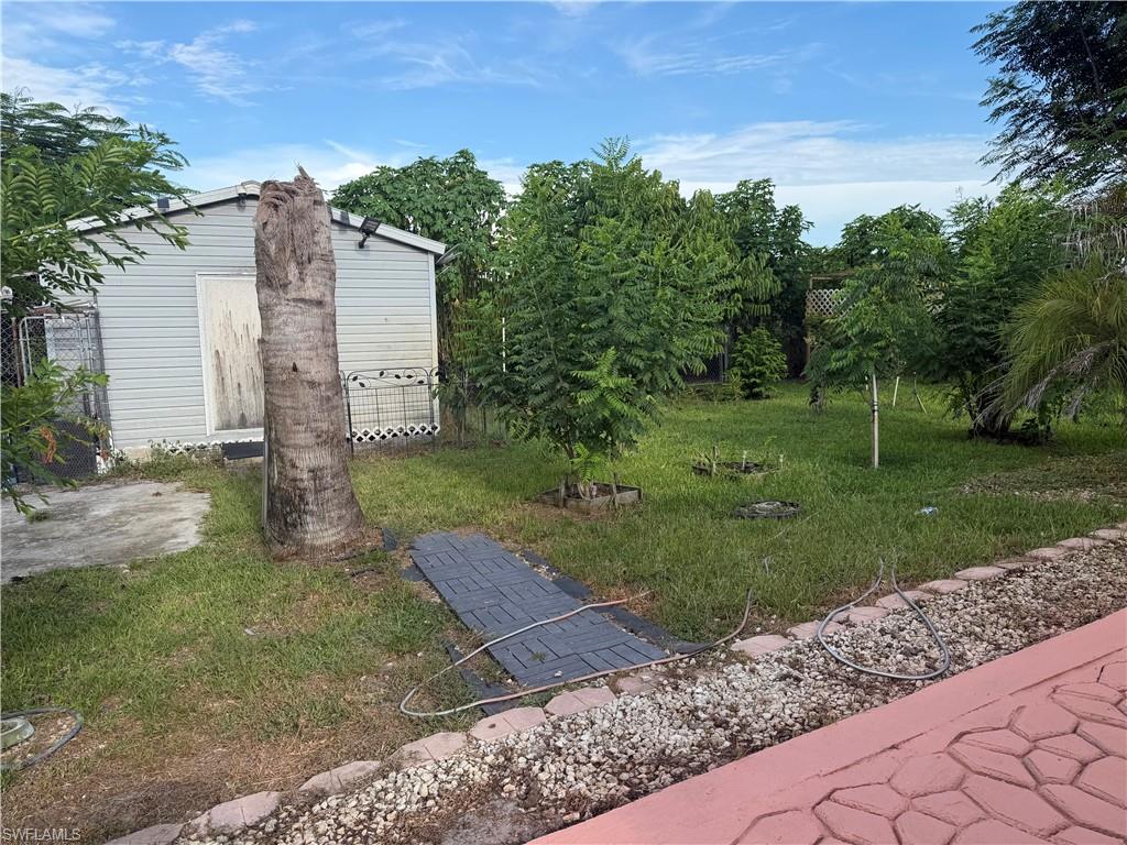 349 Piper AVE photo 21