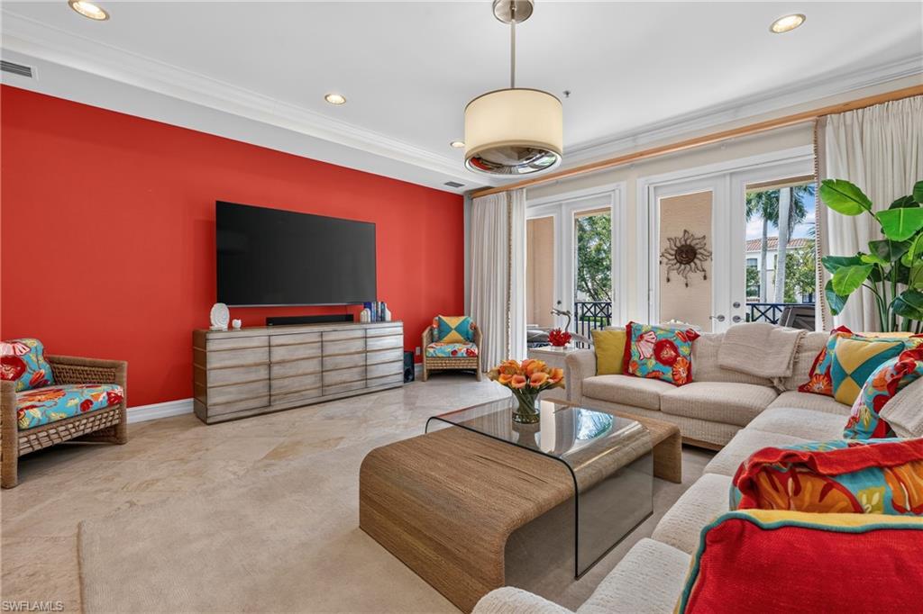2805 Tiburon BLVD E 102 photo 6