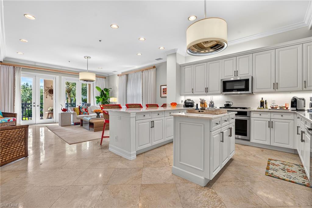 2805 Tiburon BLVD E 102