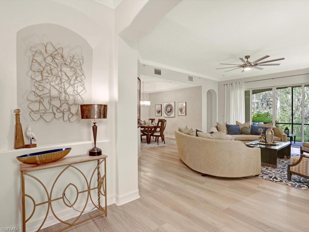 2847 Tiburon BLVD E 8-101