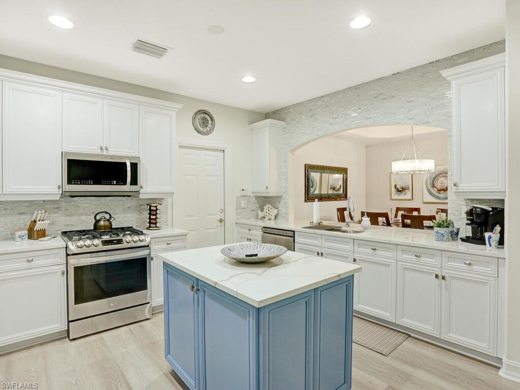 2847 Tiburon BLVD E 8-101 photo 10