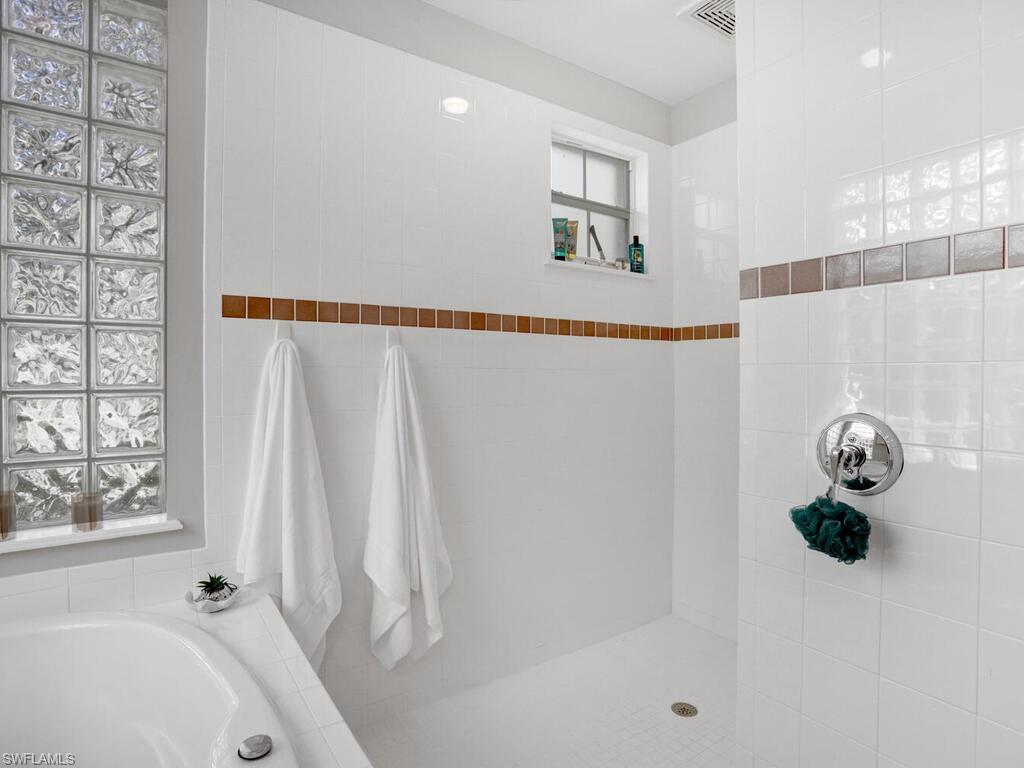 2847 Tiburon BLVD E 8-101 photo 21