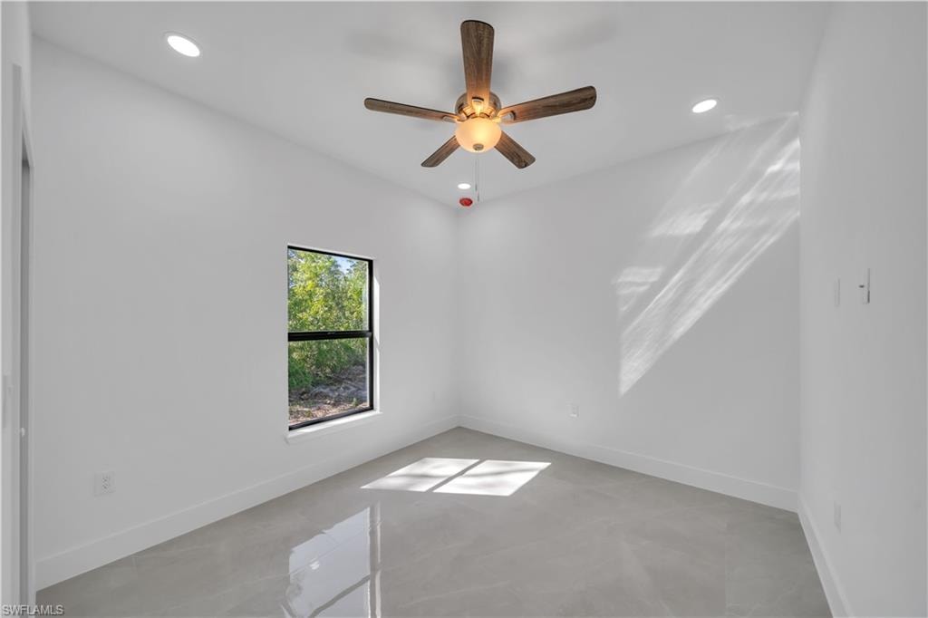 302 Palisades AVE
