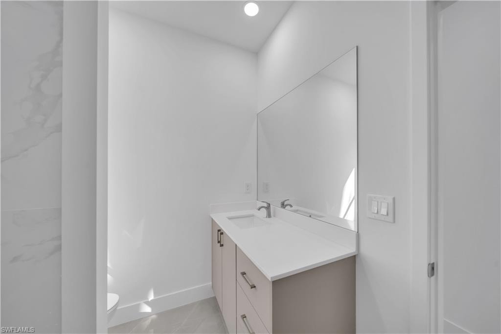 302 Palisades AVE photo 24
