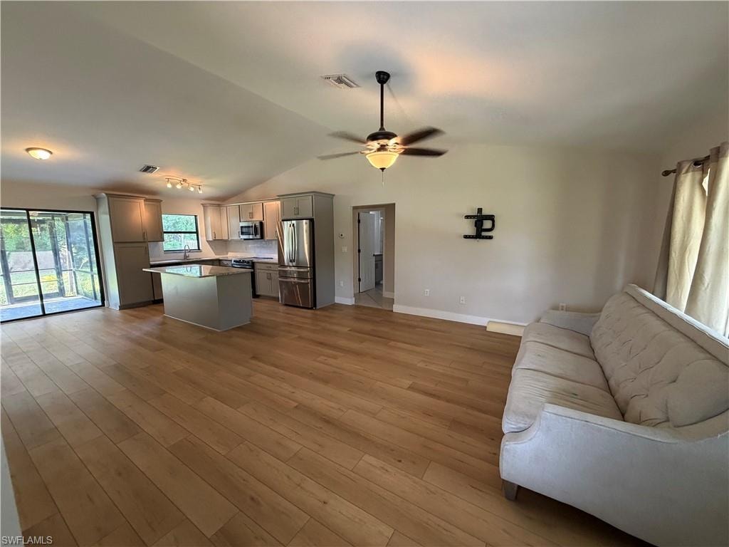9500 Strike LN