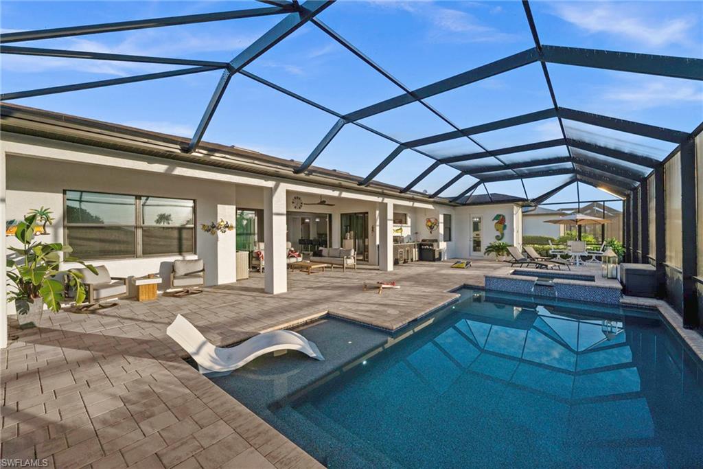 Spacious Lanai that extends the whole length of the house.