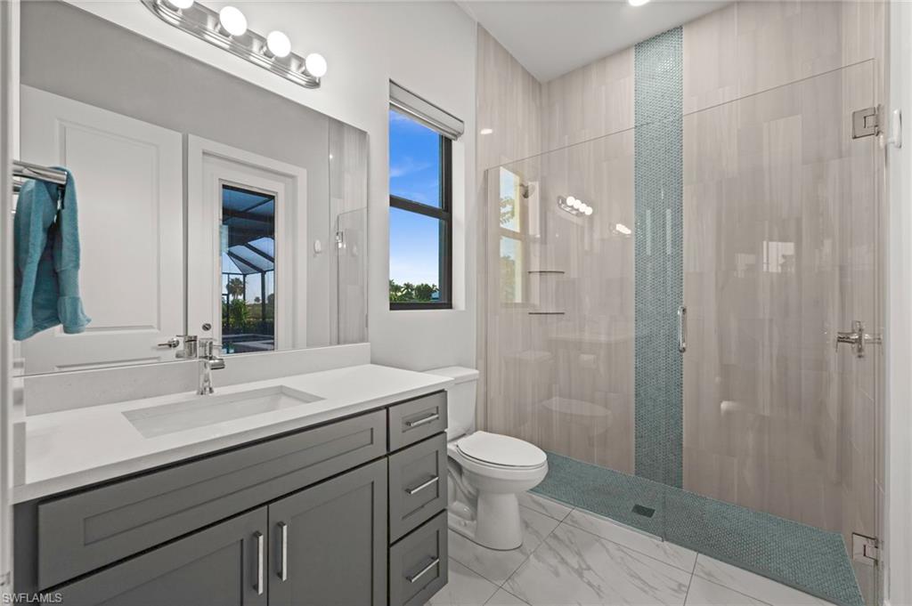 Guest En Suite Bath and Pool Bath