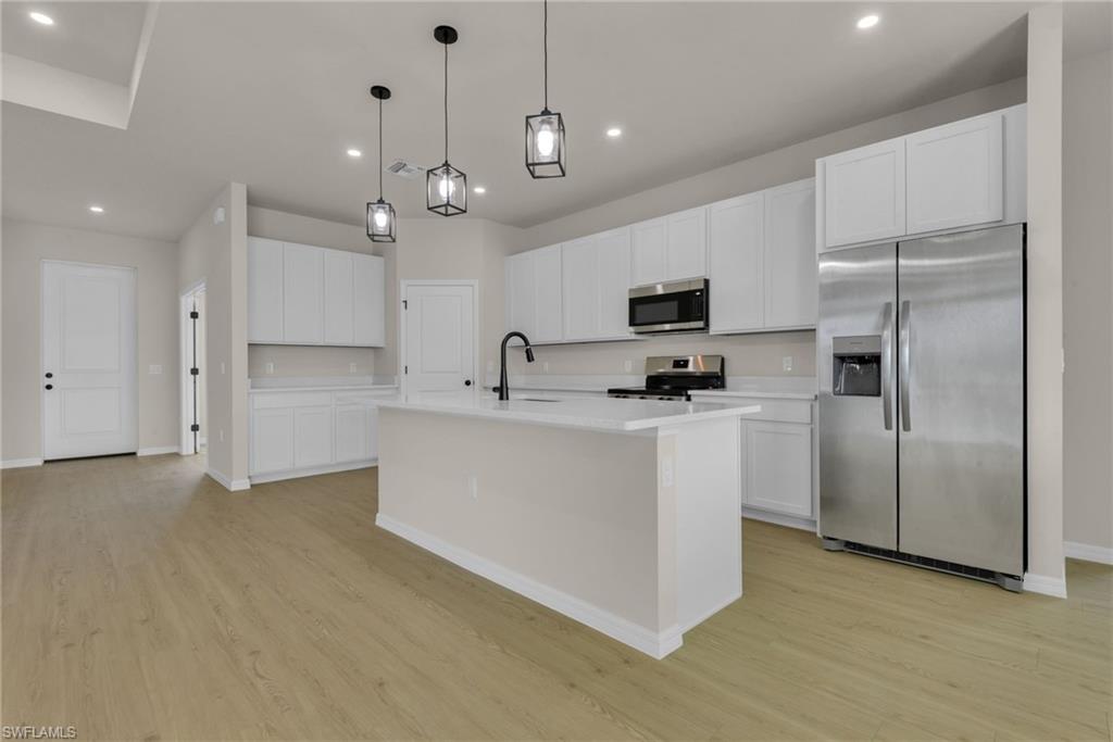 130 NE 25th ST
