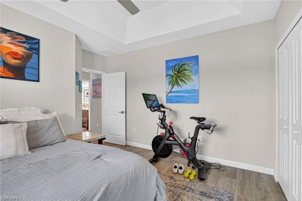 Guest Bedroom #1