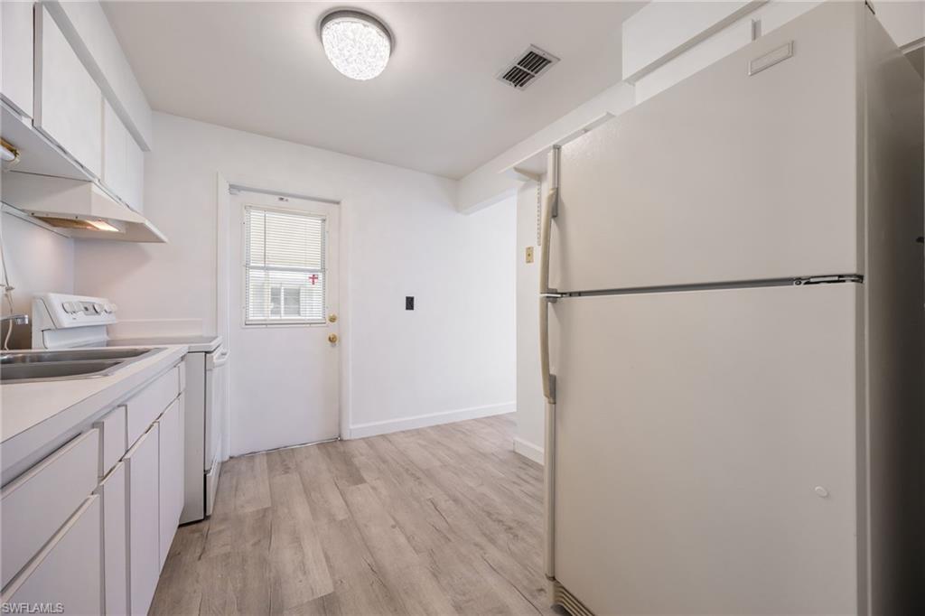13 Pinewood BLVD photo 27