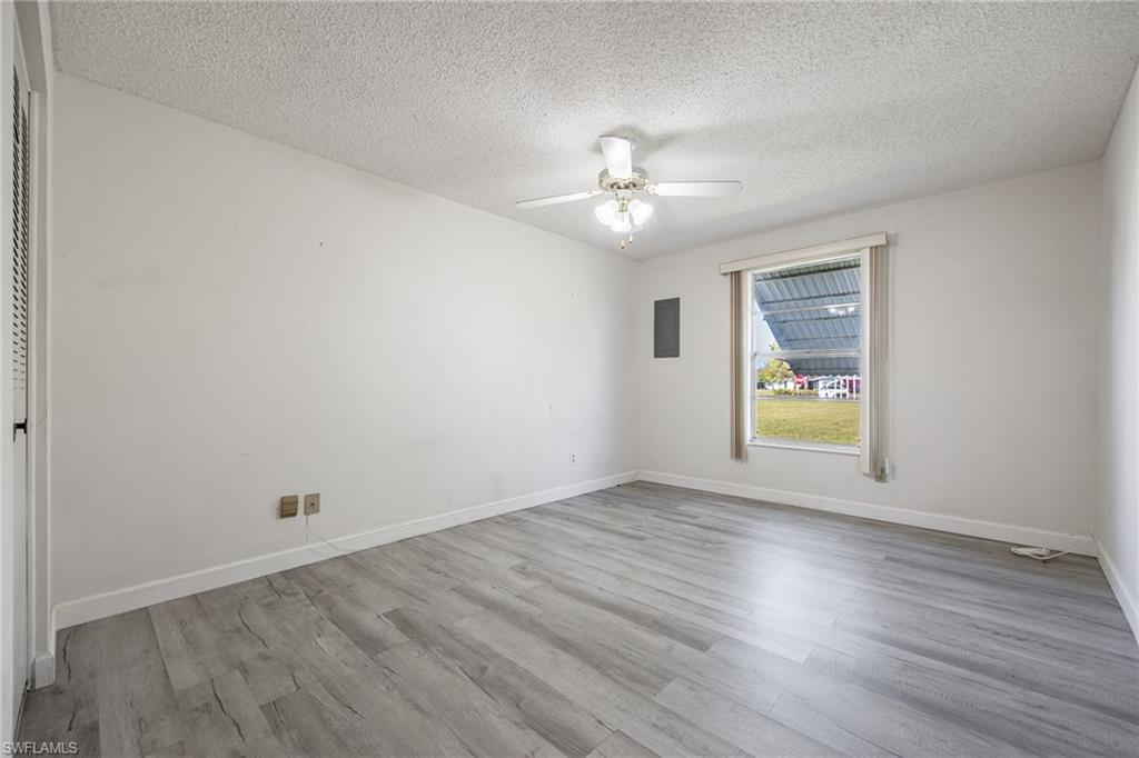 13 Pinewood BLVD photo 32
