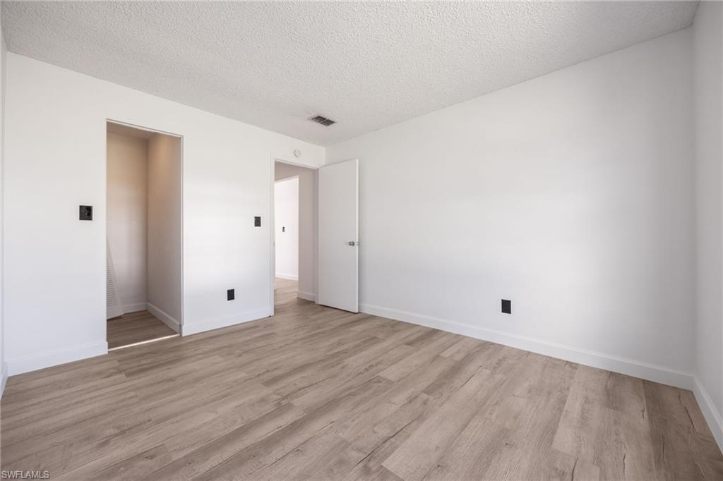13 Pinewood BLVD photo 31