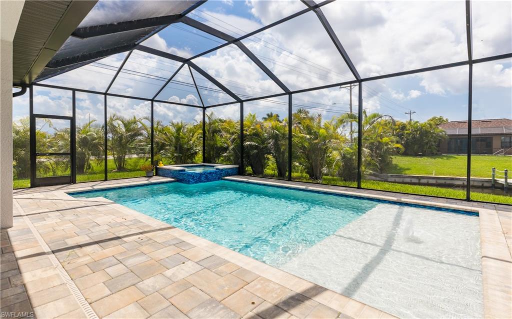 Pool & Spa