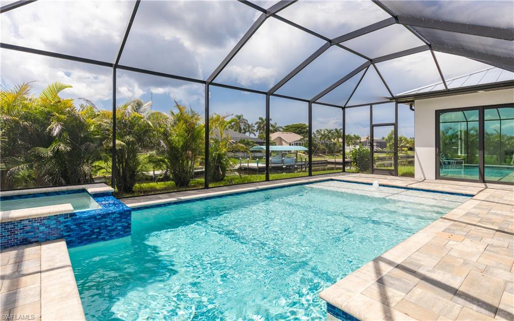 Pool & Spa