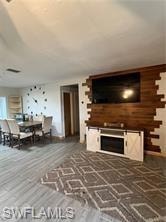 1543 Medford PL photo 6