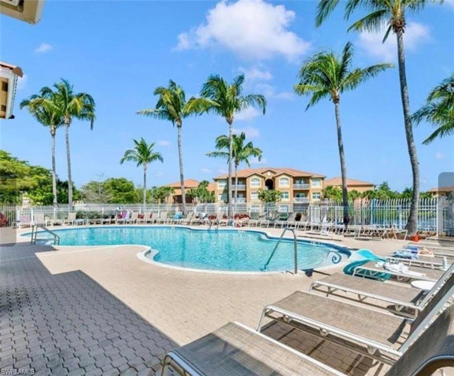 15585 ocean walk CIR 212 photo 9