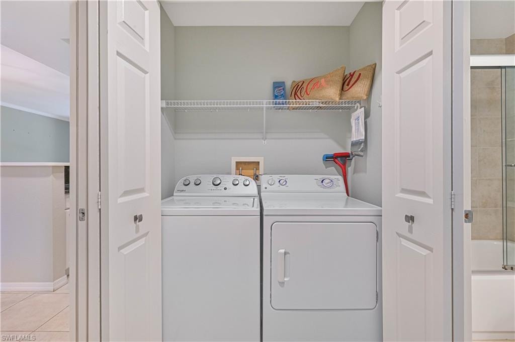 8561 Evernia CT 203 photo 18
