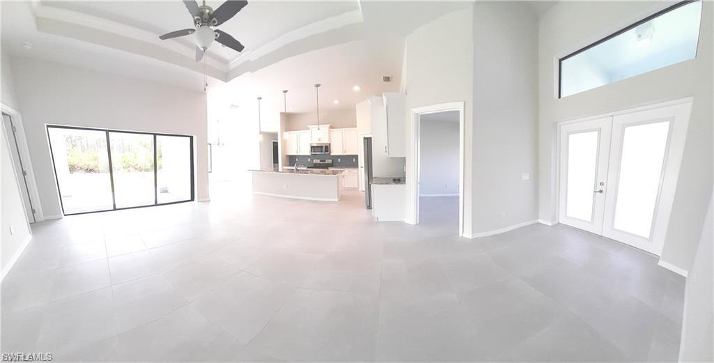 Tiled floors large Great Room