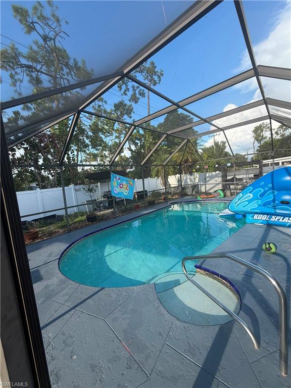 2267 Aldridge AVE photo 8
