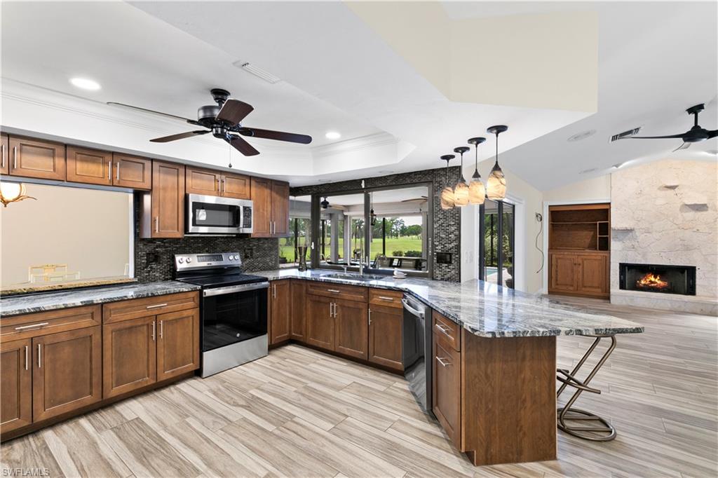 2010 Imperial Golf Course BLVD photo 12