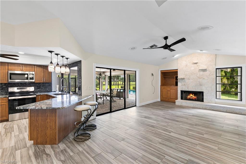 2010 Imperial Golf Course BLVD photo 18