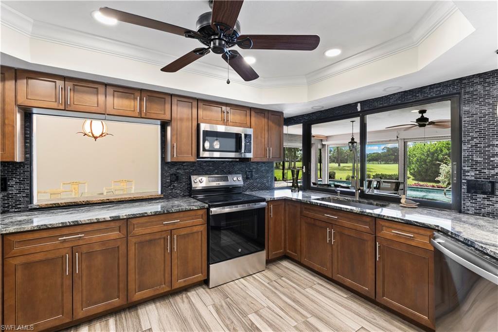2010 Imperial Golf Course BLVD photo 15
