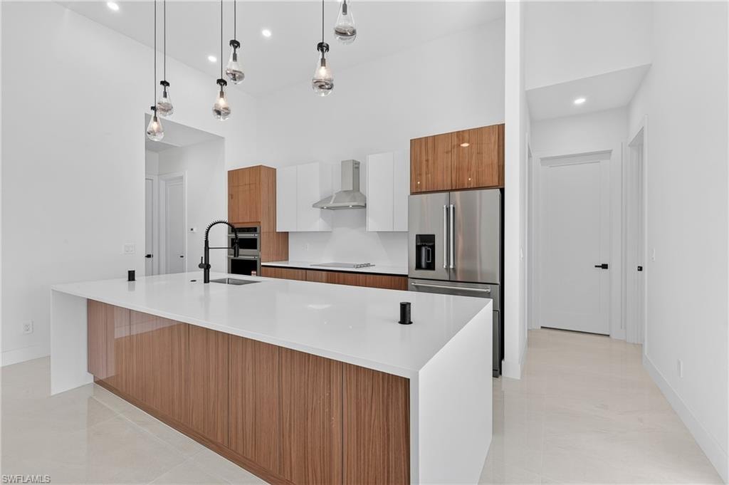 2525 Surfside BLVD photo 6