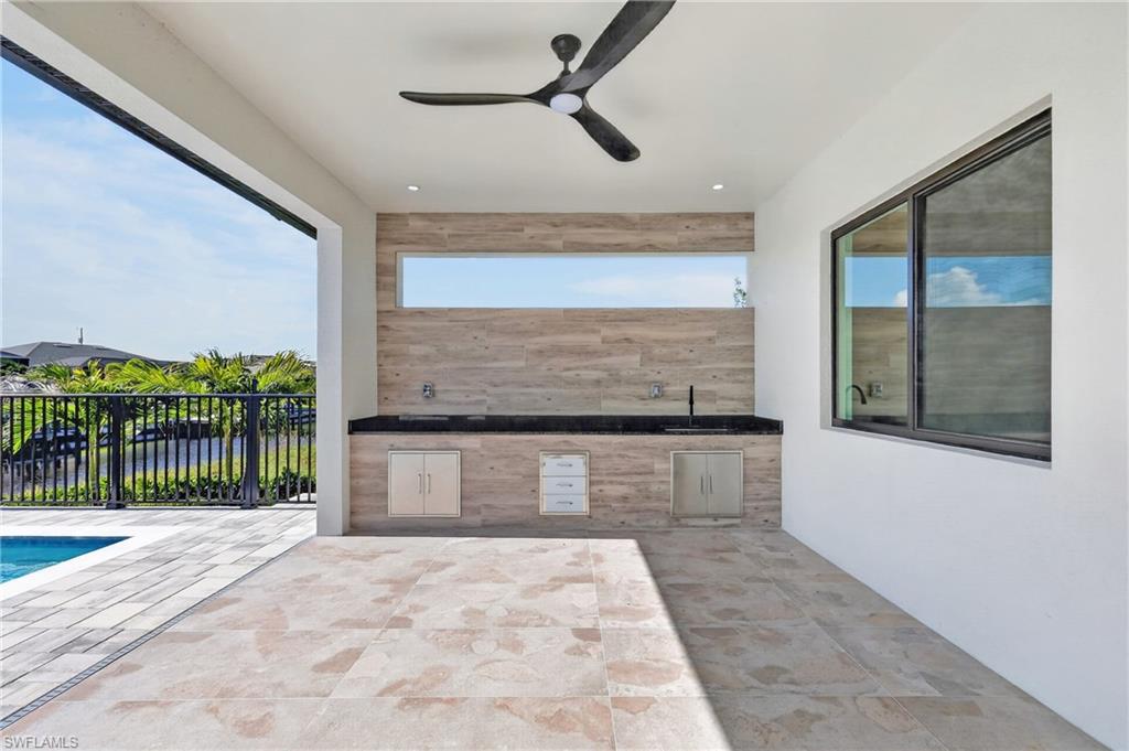 2525 Surfside BLVD photo 28